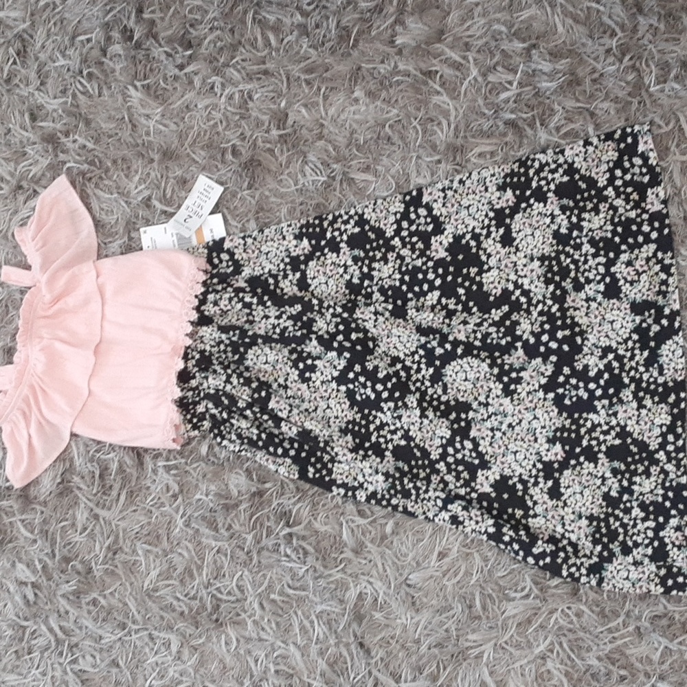 *NWT*2 piece Rare Editions Skirt and Top
